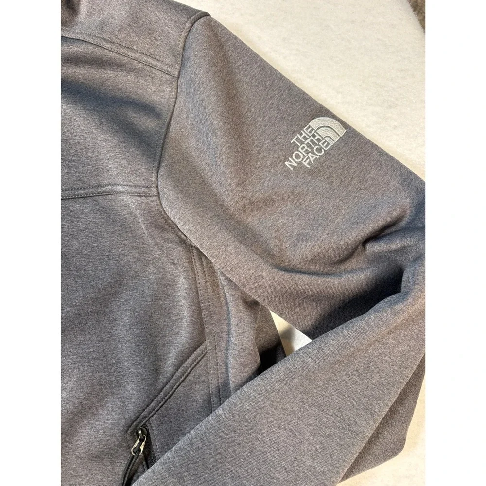 The North Face Mens WindWall Full Zip Softshell Jacket Grey NF0A3LGX Medium